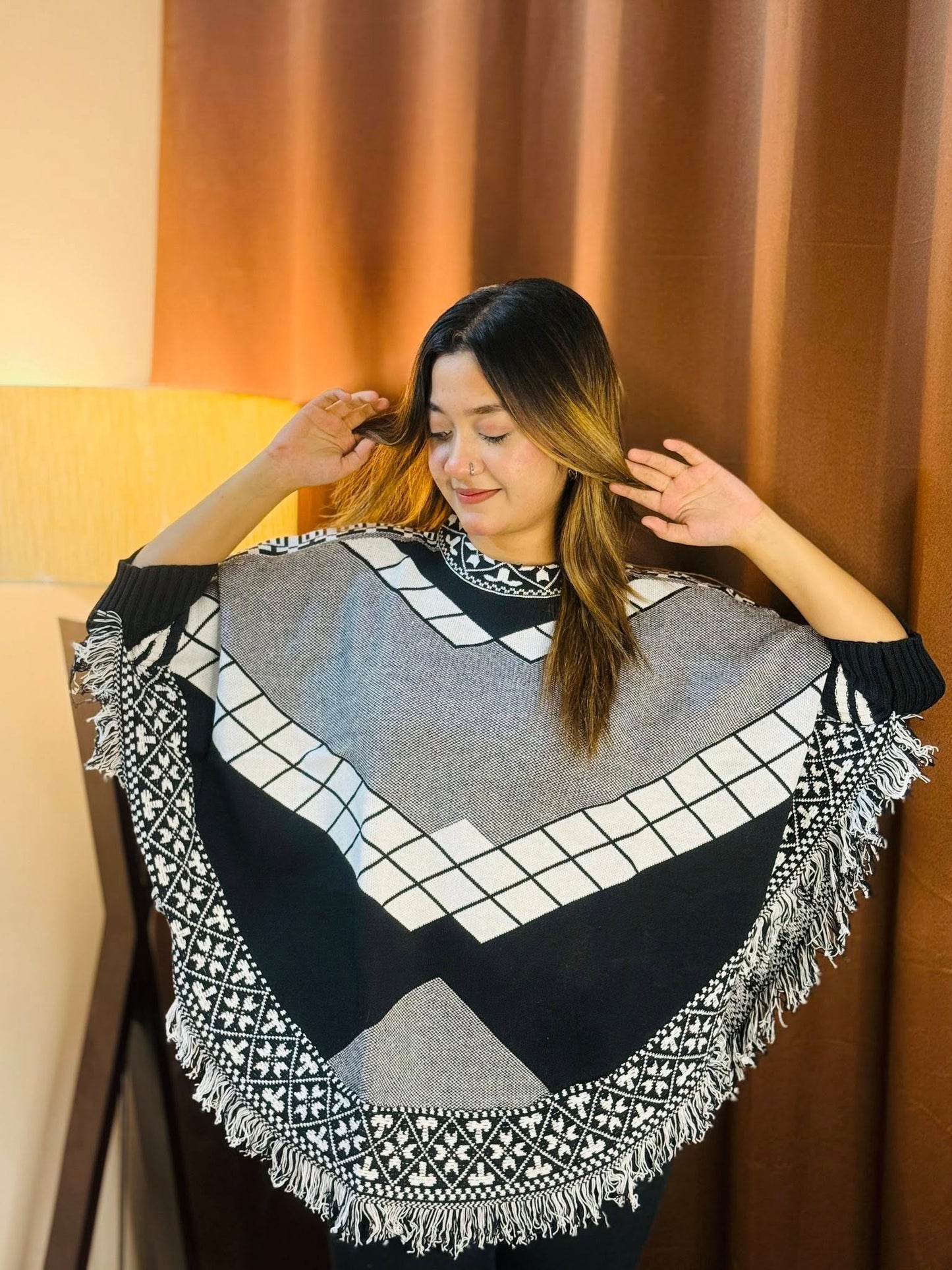 Woolen Poncho | P-6