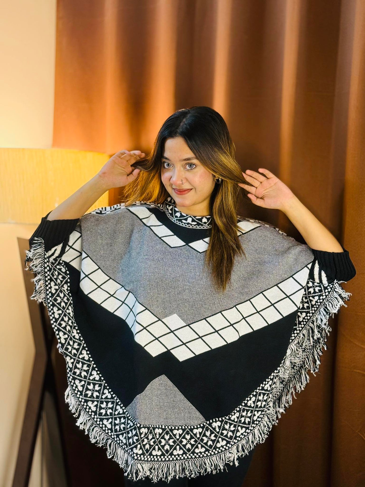 Woolen Poncho | P-6