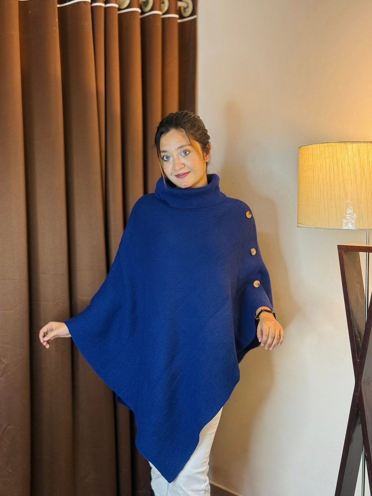 Woolen Poncho | P-11